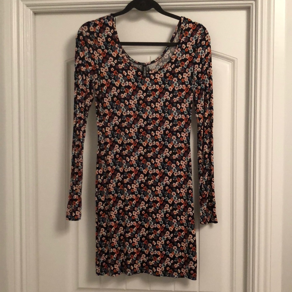 ⚡️CLOSET CLEAR OUT⚡️: H&M Dress